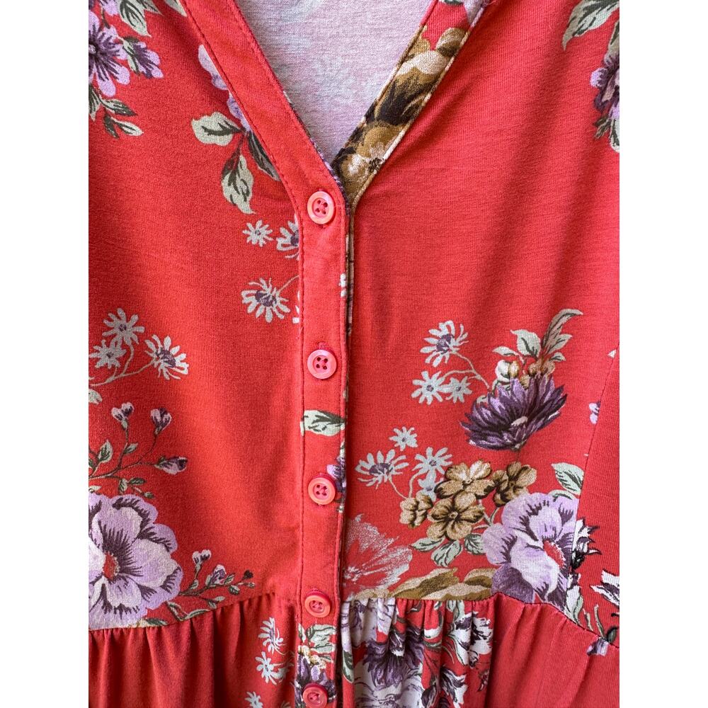 Torrid Super Soft Floral Blouse Torrid 3 - Picture 3 of 10
